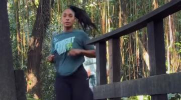 Corrida no Jardim Botânico de Santos. #Paratodosverem