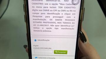 celular na tela da sugestão #paratodosverem 