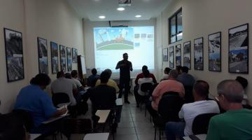 Curso em Santos qualifica motorista para a atividade profissional; inscrições abrem nesta terça