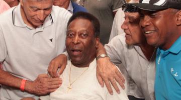 Pelé relembra medo e emoções na comemoração dos 50 anos do milésimo gol