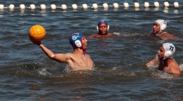 Evento com atrações educativas e esportivas em Santos alerta para a conservação dos oceanos