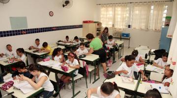 Prefeitura de Santos promoverá 227 professores adjuntos 