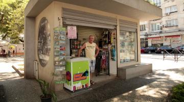 banca de jornal na Praça Mauá #pracegover 