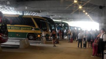Com grande movimentação, Rodoviária de Santos tem abertura de 180 ônibus extras para o Natal