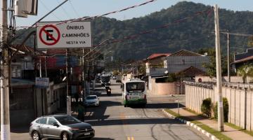 Corredores de ônibus nos morros e Zona Noroeste de Santos terão nova iluminação