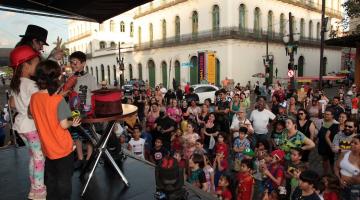 Movimento de turistas em Santos supera expectativas no feriado