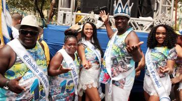 Carnabanda tem quatro atrações neste domingo. Confira fotos da Banda do Jaú