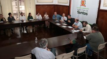 reunião na sala de situação do paço municipal. #paratodosverem