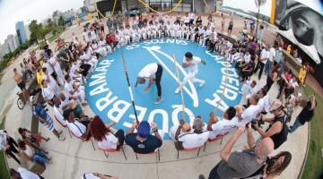 Capoeira ganha espaço exclusivo no Novo Quebra-Mar, em Santos