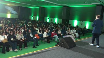 O encontro no Santos Convention. #Paratodosverem