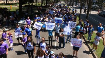 Orla de Santos concentra mobilizações em defesa da saúde, inclusão e respeito