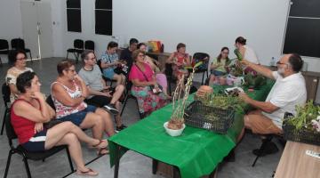 Orquidário de Santos oferece curso de replantio de orquídeas neste sábado