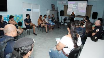 Roda de conversa leva informações e troca de experiências sobre o autismo em Santos
