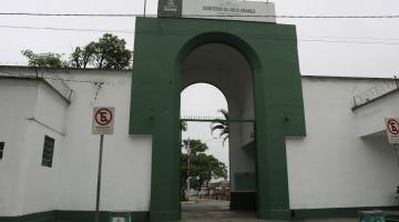 fachada do cemitério da Areia Branca. #paratodosverem