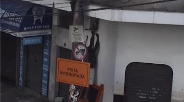 Câmeras da Prefeitura flagram e dois homens são presos por furto no Centro de Santos