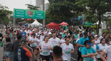 pessoas correndo na largada #paratodosverem