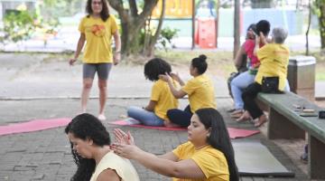 Projeto de inclusão promove atividade especial para mães de crianças com deficiência em Santos