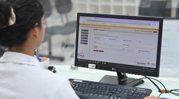 tela de computador aberta na página do redome. #paratodosverem