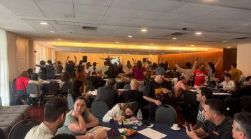 profissionais no evento #paratodosverem 