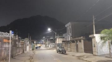 rua com a nova iluminação #paratodosverem