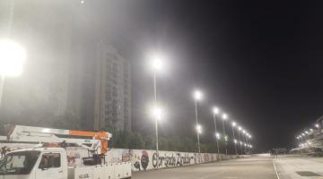 luzes ligadas no sambódromo #paratodosverem 