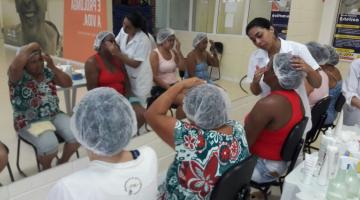 Mulheres ganham dia de beleza na Vila Progresso