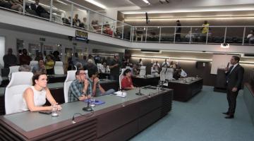 Avanços e projetos de Santos para 2023 são apresentados na Câmara Municipal