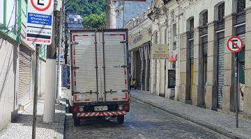 Rua no Centro de Santos terá direção invertida a partir de quarta (14) 