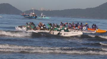 canoistas em competição #paratodosverem