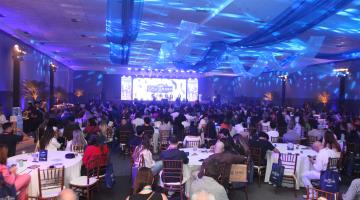 conferencistas participam d