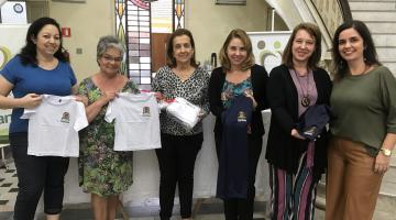 Fundo Social entrega 2,5 mil uniformes confeccionados em oficina de geração de renda em Santos