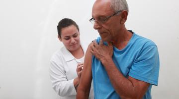 Dia D imuniza mais 2.216 pessoas contra a febre amarela