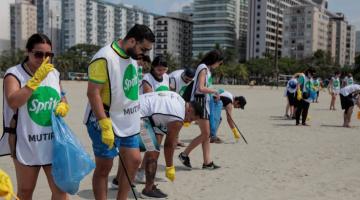 Mutirão de limpeza de praias da Sprite faz sua terceira ação em Santos