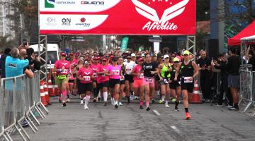 mulheres iniciam corrida #paratodosverem