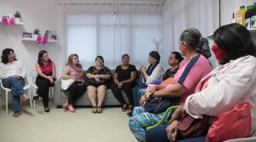 Instituto da Mulher e Gestante de Santos promove café da manhã para pacientes em tratamento do câncer de mama