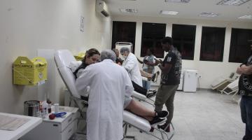pessoas doam sangue em mutirão #paratodosverem