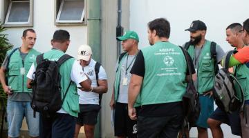 agentes reunidos antes de mutirão #paratodosverem 