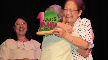 Trabalhadores da Saúde são homenageados nos 10 anos do Mãe Santista