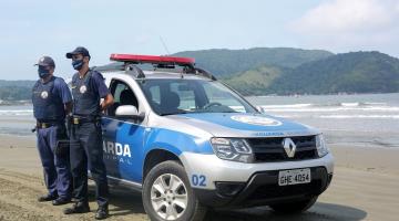 guardas e viatura na praia #paratodosverem