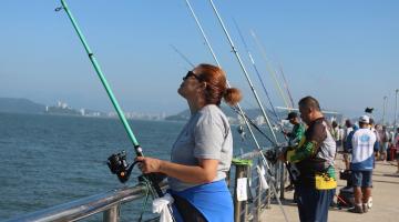 Deck do Pescador, em Santos, recebe torneio de pesca neste domingo