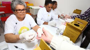 Testes rápidos para hepatite C são realizados no AME Aparecida