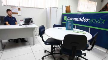Novo posto do Procon-Santos faz cálculos financeiros 