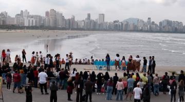 crianças durante atividade #paratodosverem 