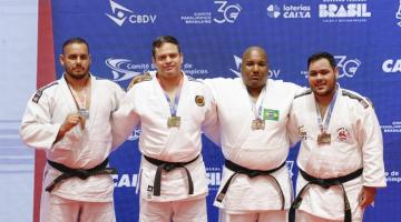 judocas finalistas no Brasileiro Paralímpico. #Paratodosverem