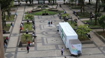 Laboratório móvel na Praça Mauá #paratodosverem