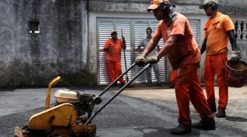 Obras nos morros avançam com pavimentação 