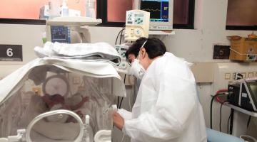 enfermeira atende recém nascido #paratodoverem 