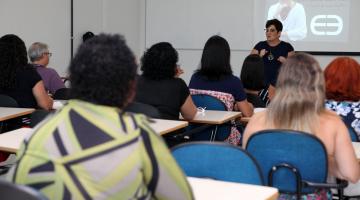 Mulheres aprendem sobre negócios e empreendedorismo em Santos