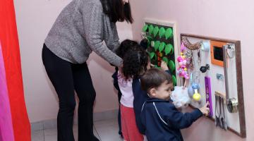 Parque sonoro desperta curiosidade dos alunos da  escola Gemma Rebelo