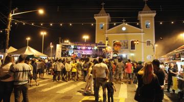 Trânsito em morro de Santos muda devido a quermesse